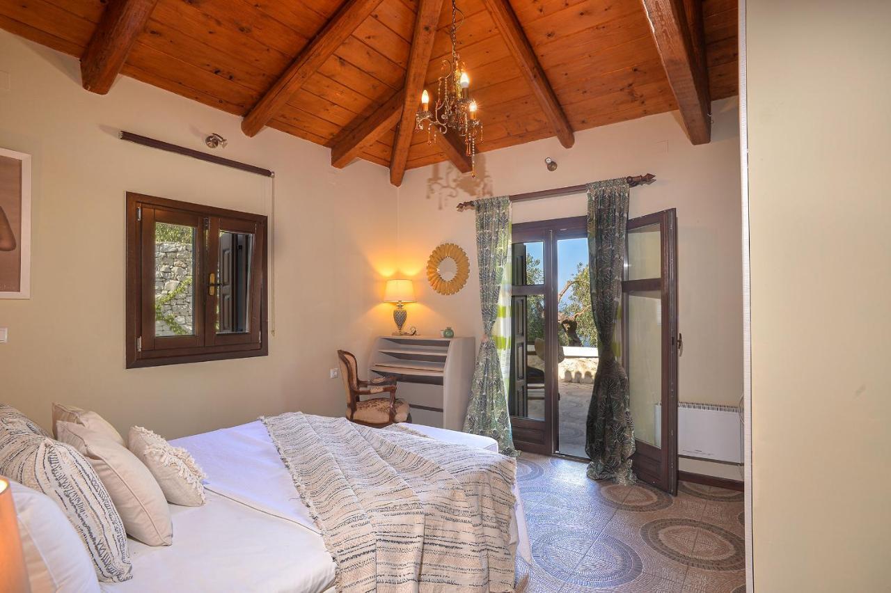 Paxosblue Suites & Villas Gaios Dış mekan fotoğraf